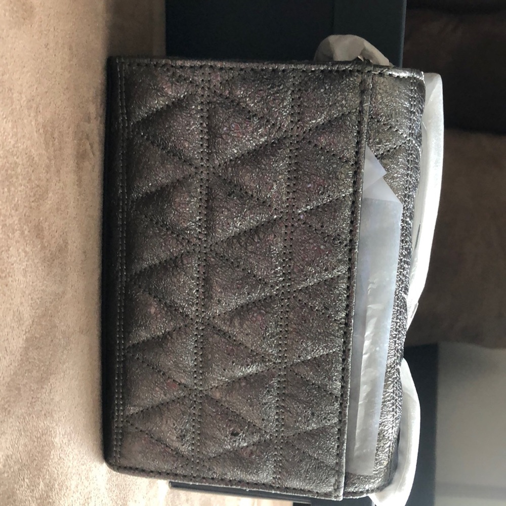 MK purse - Picture 2 of 4